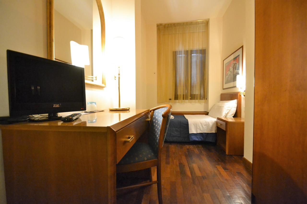 Hotel Posta Cecina  Exterior photo