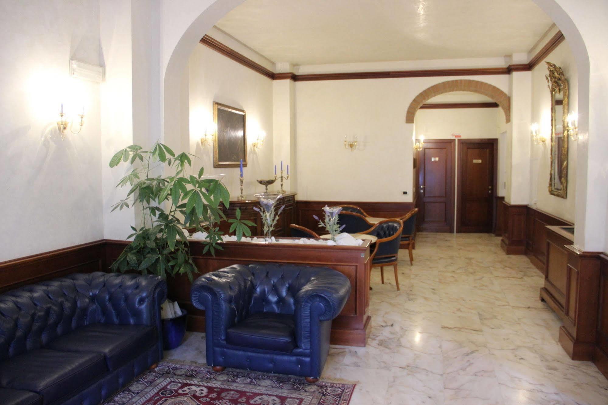 Hotel Posta Cecina  Exterior photo