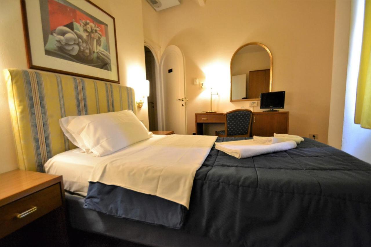 Hotel Posta Cecina  Exterior photo