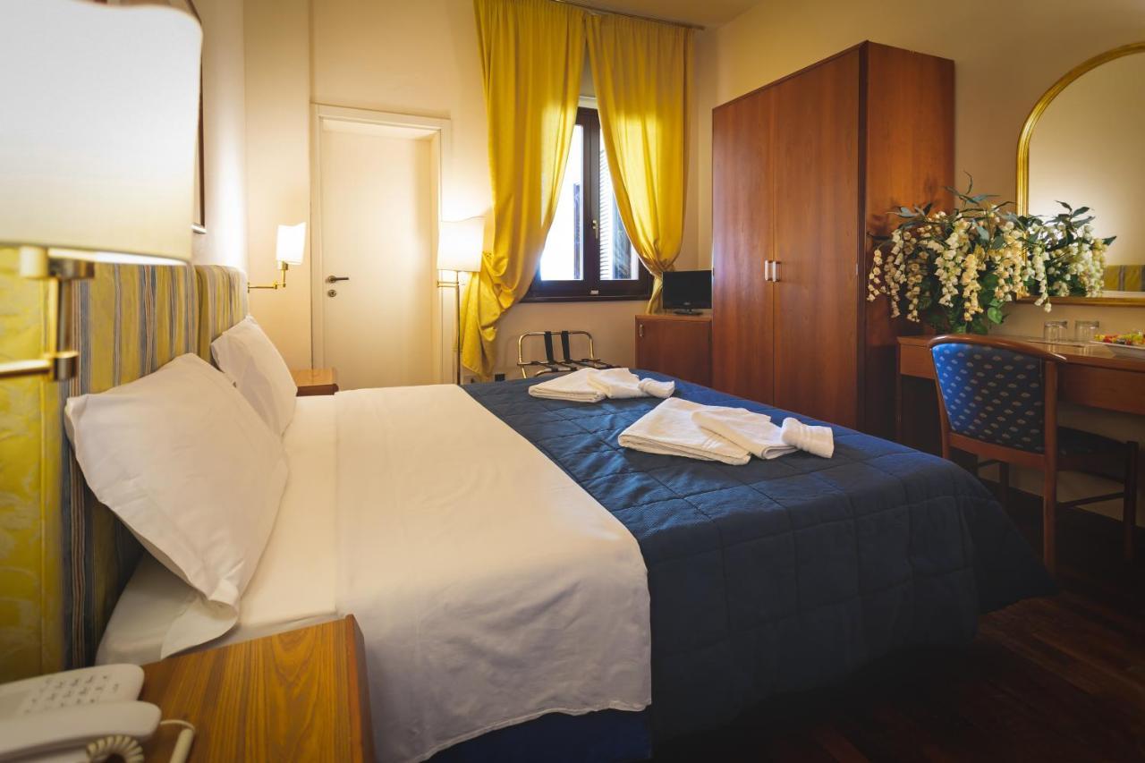 Hotel Posta Cecina  Exterior photo